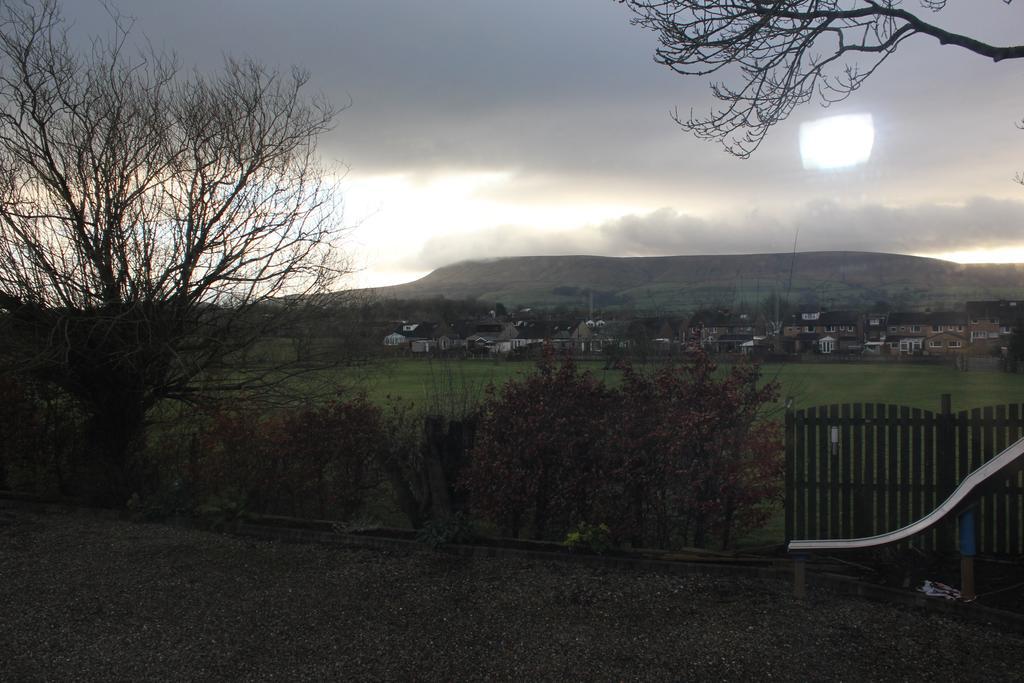 Fifty One And A Half Boutique B&B Clitheroe Dış mekan fotoğraf